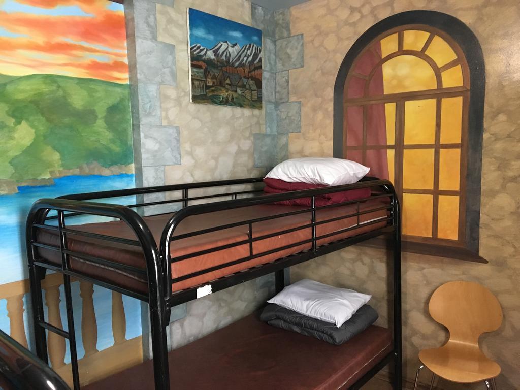 Turtle Hostel Victoria Extérieur photo